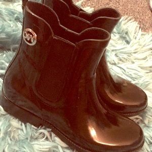 Michael Kors short rubber boots
